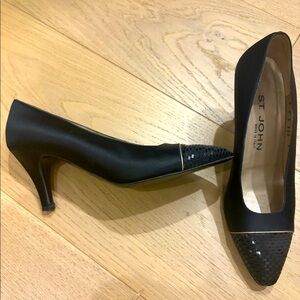 Vintage St John heel size 7